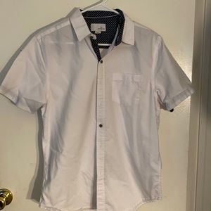 Short sleeve button down dress shirt for boys
